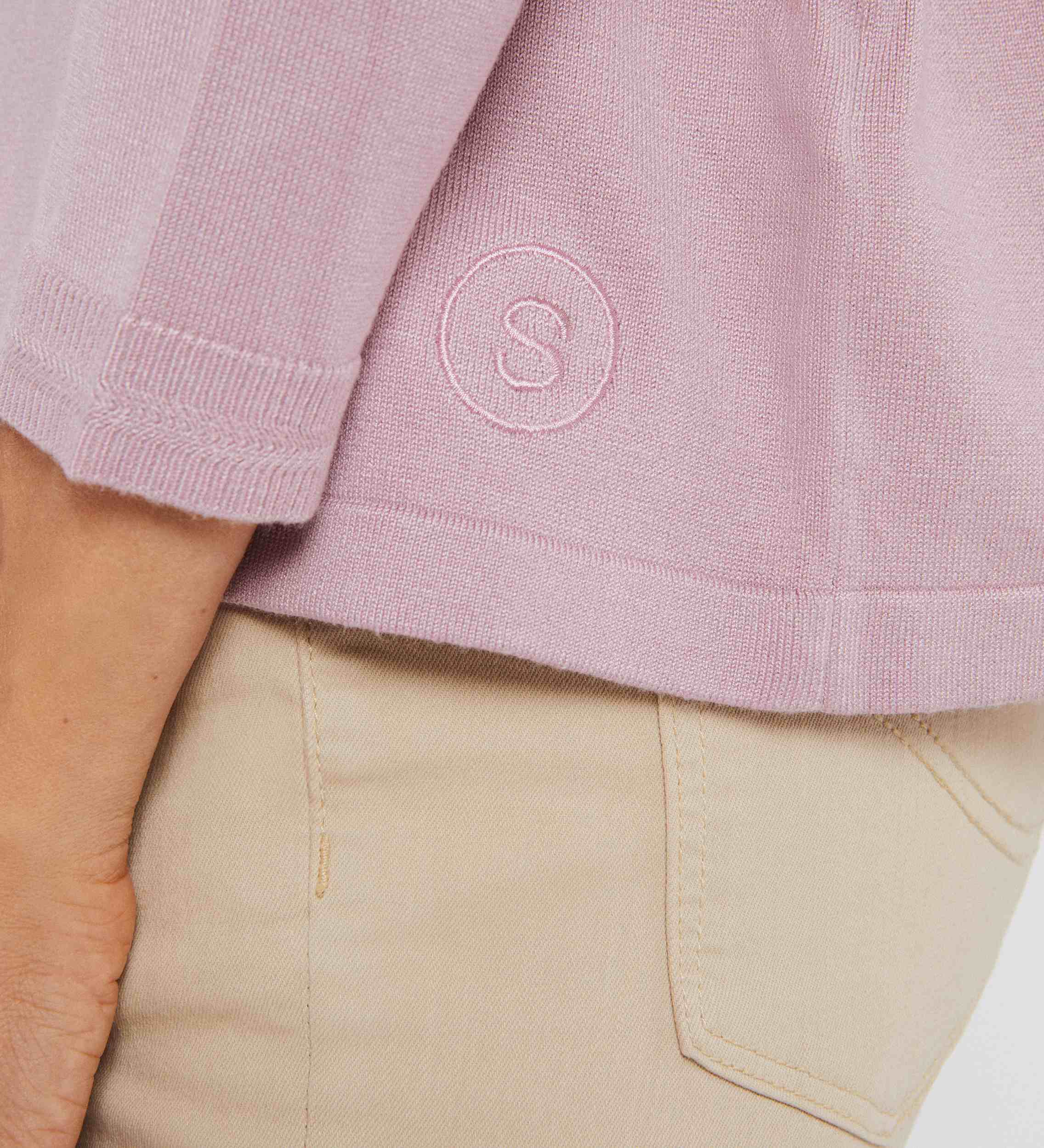 Oversized sweater with buttons