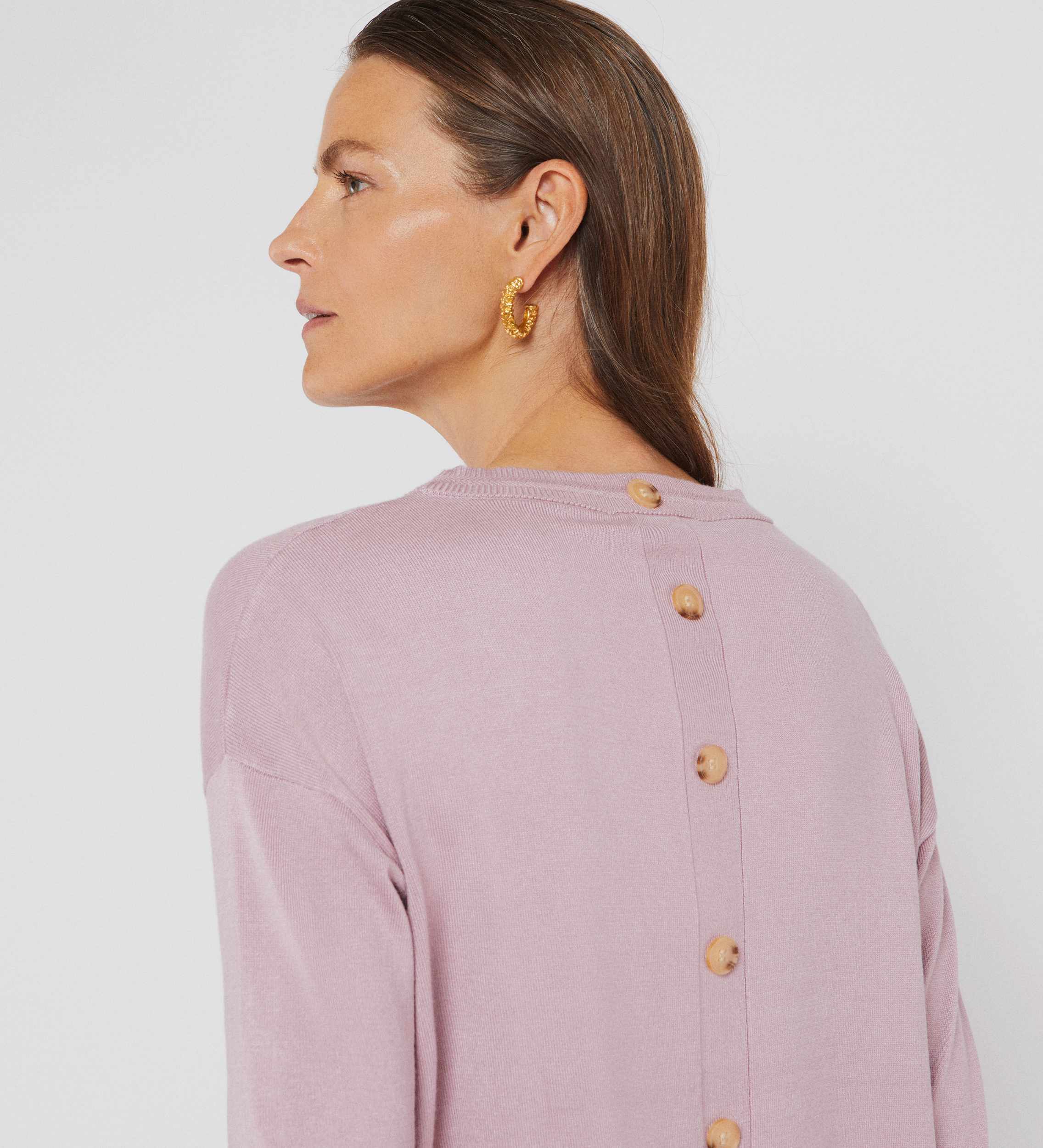 Oversized sweater with buttons