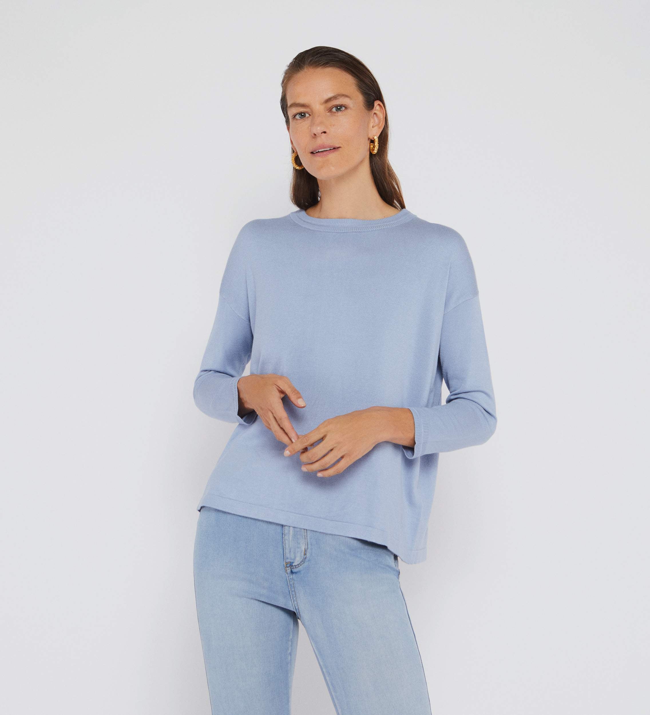 Oversized sweater with buttons
