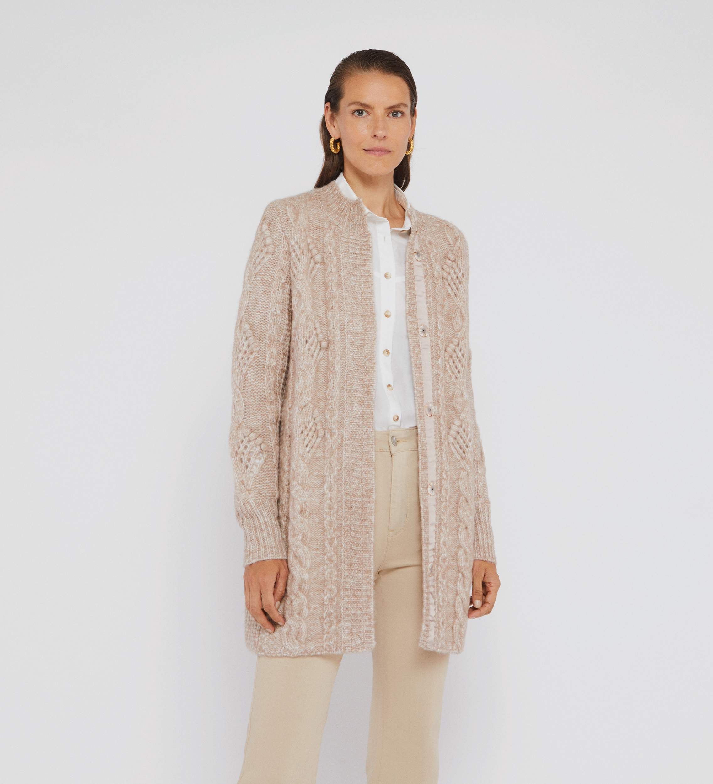 Abrigo tricot trenzado