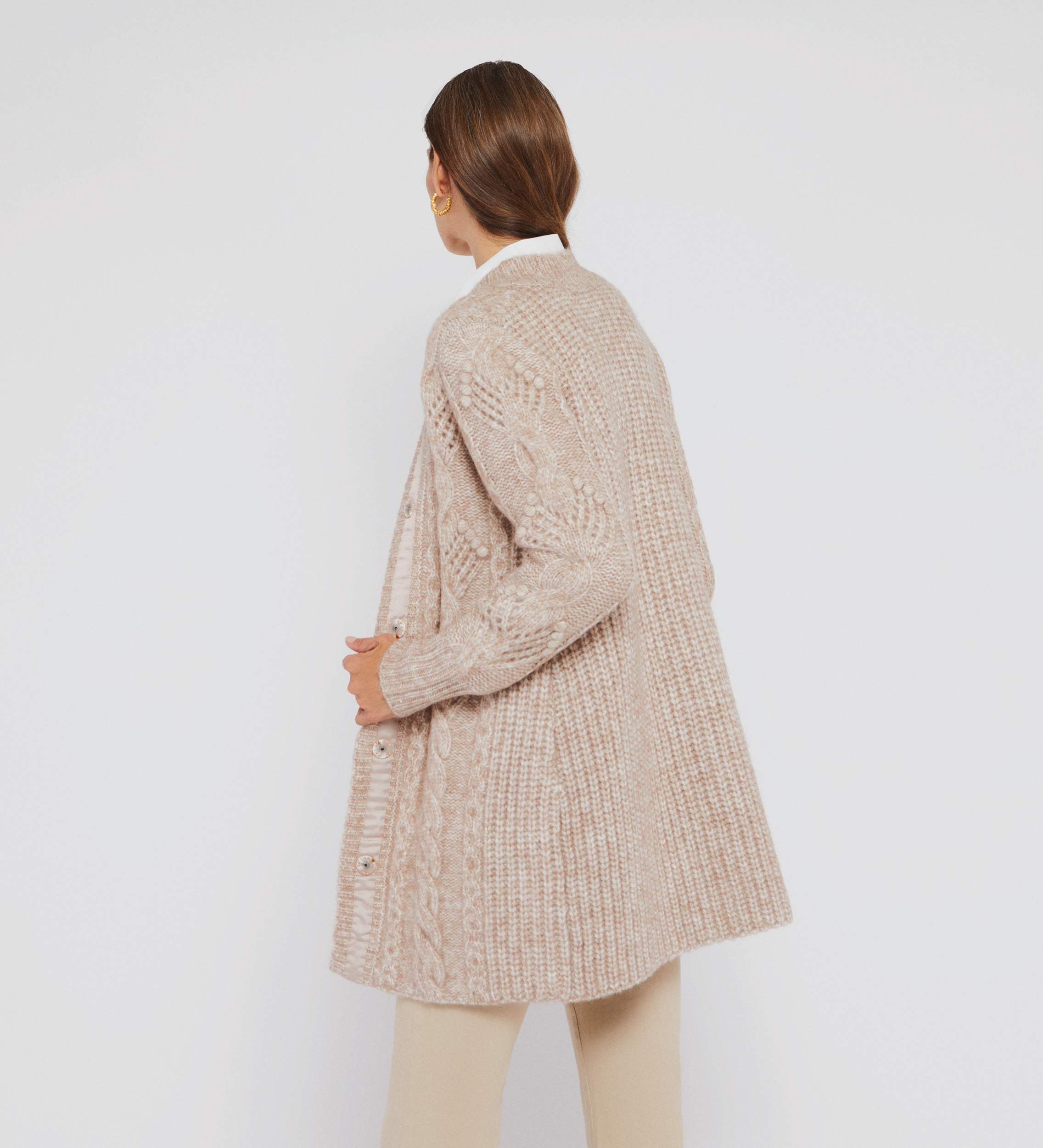 Abrigo tricot trenzado