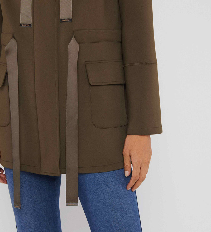 Chaqueta capucha
