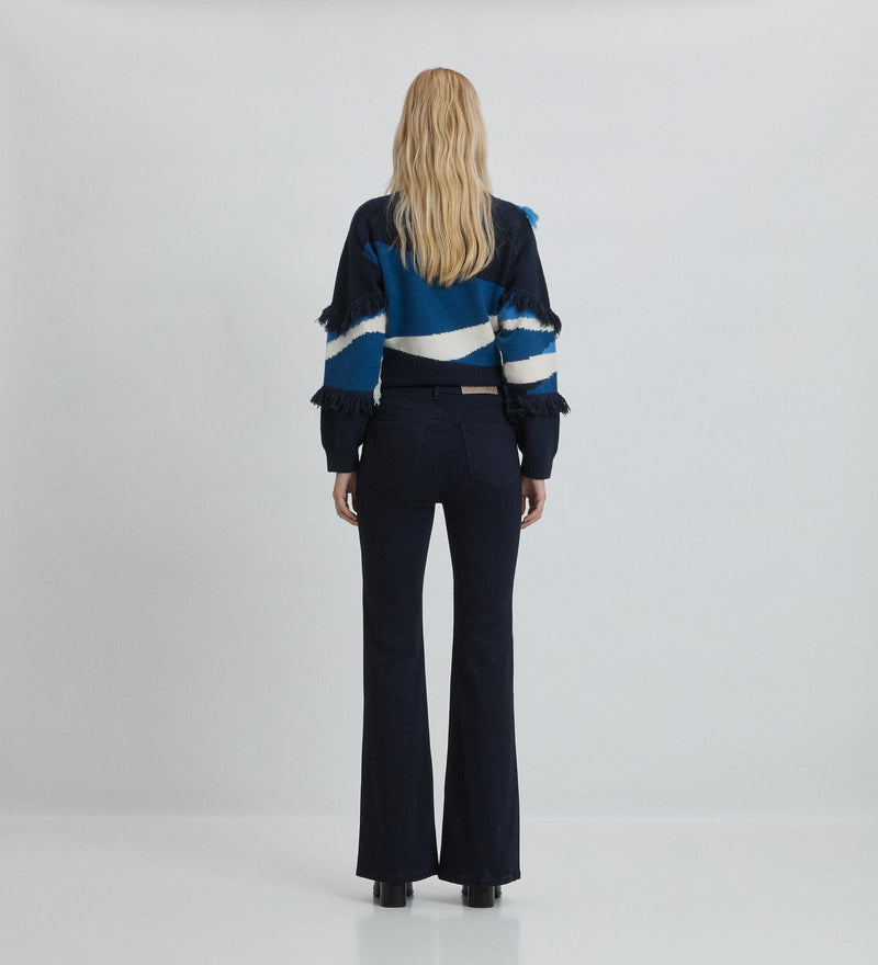 Pantalón vaquero acampanado