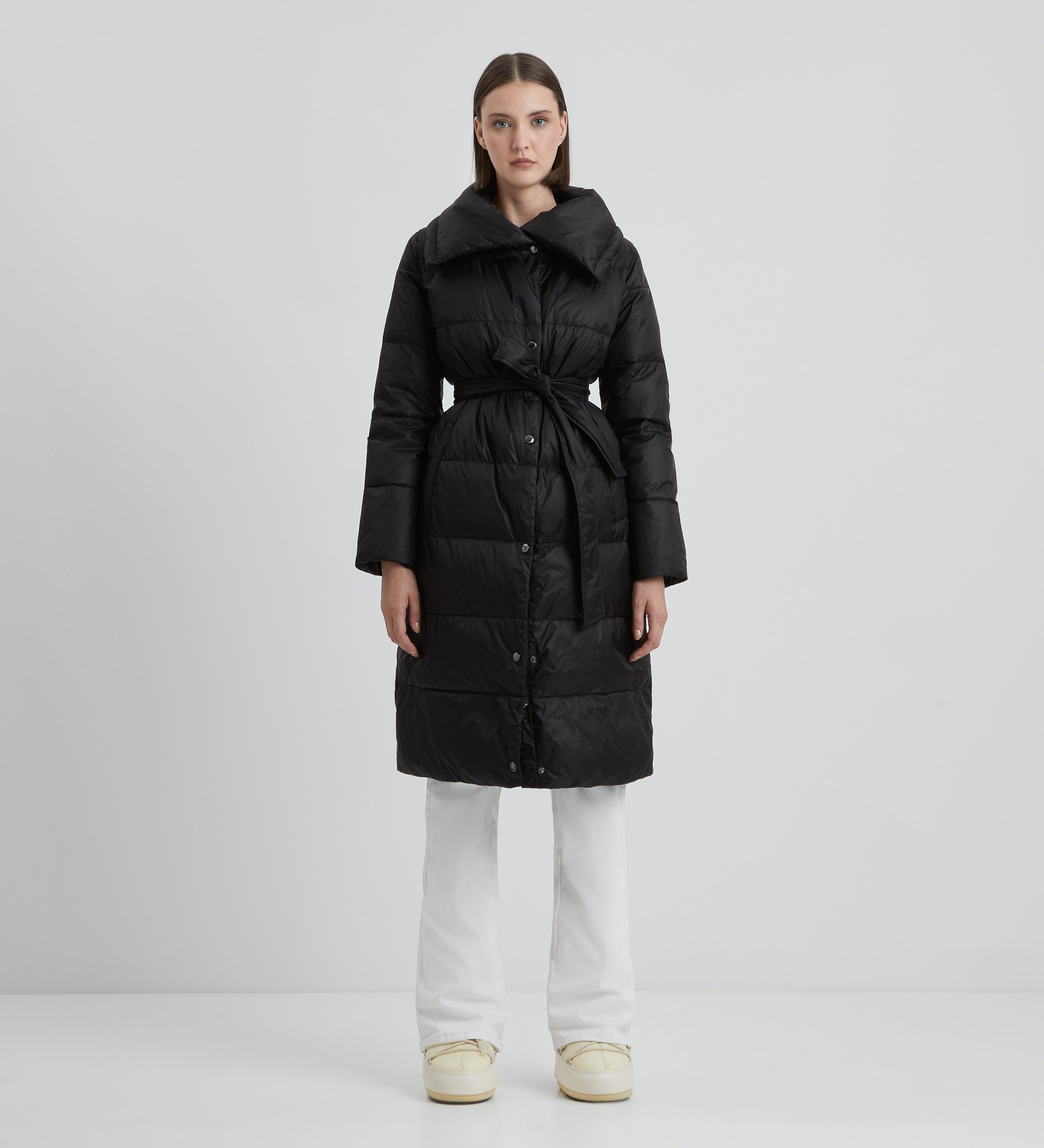 Long parka with chimney collar