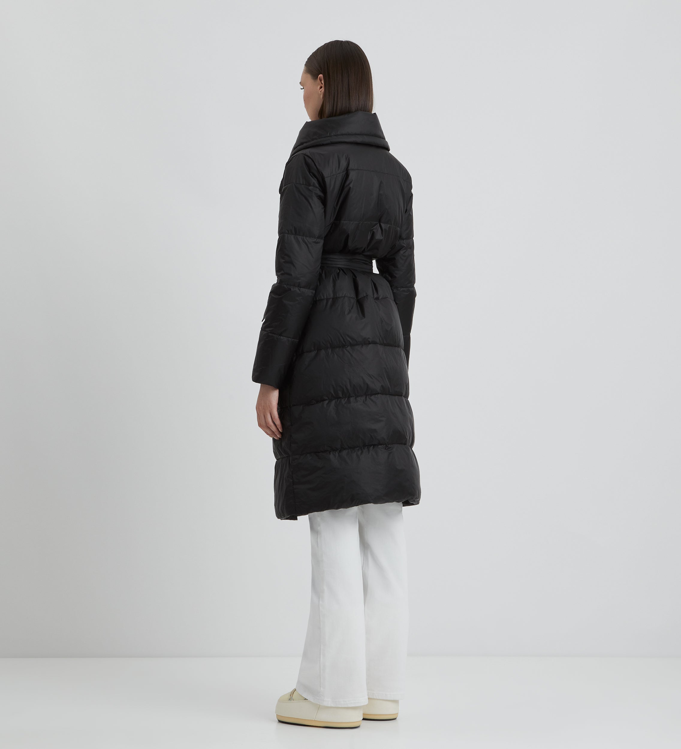 Long parka with chimney collar