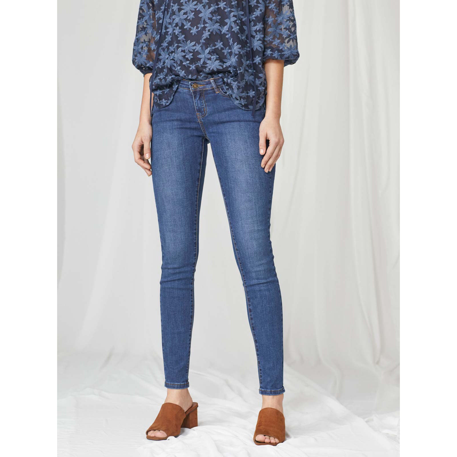 Pantalón denim slim fit