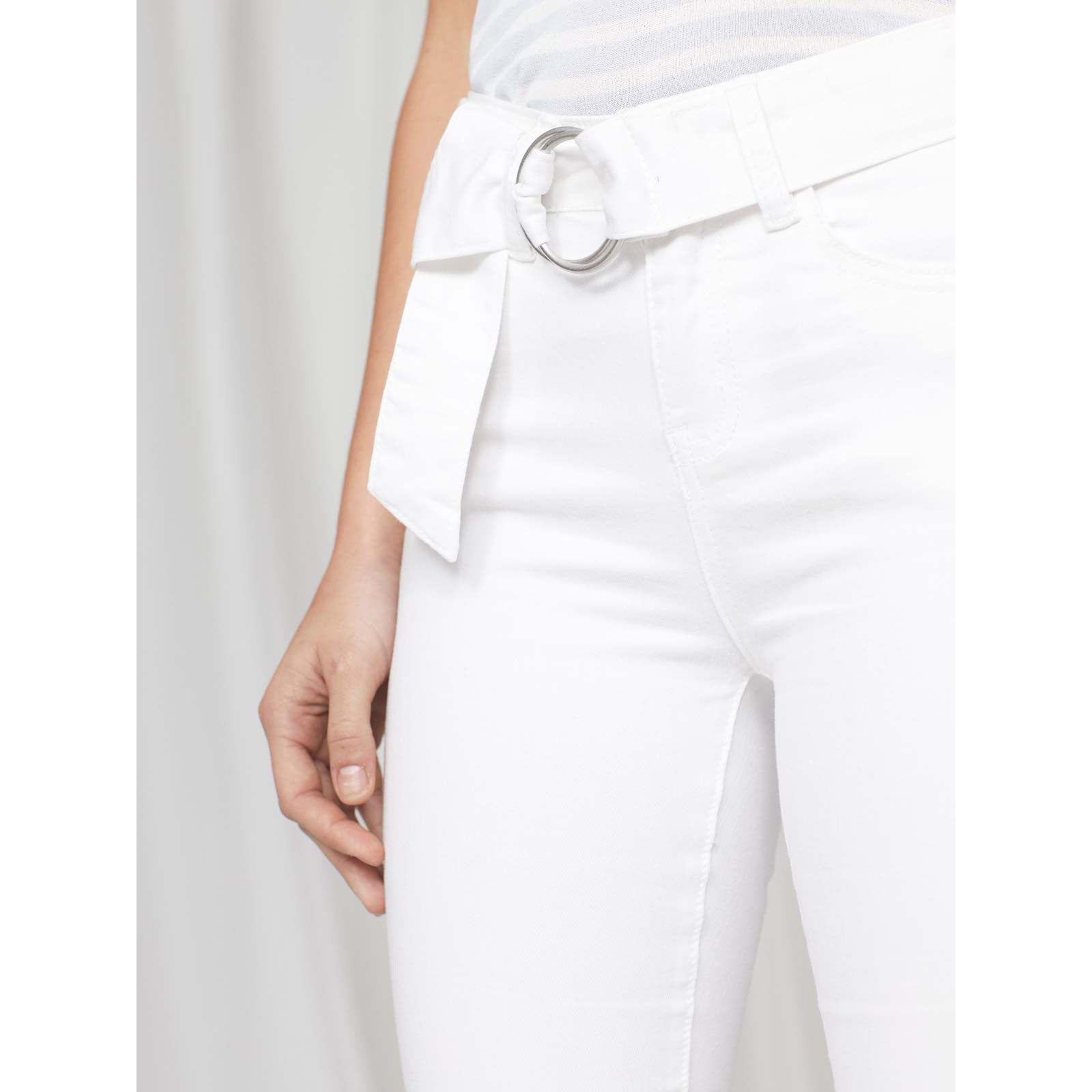 Pantalón cropped flare