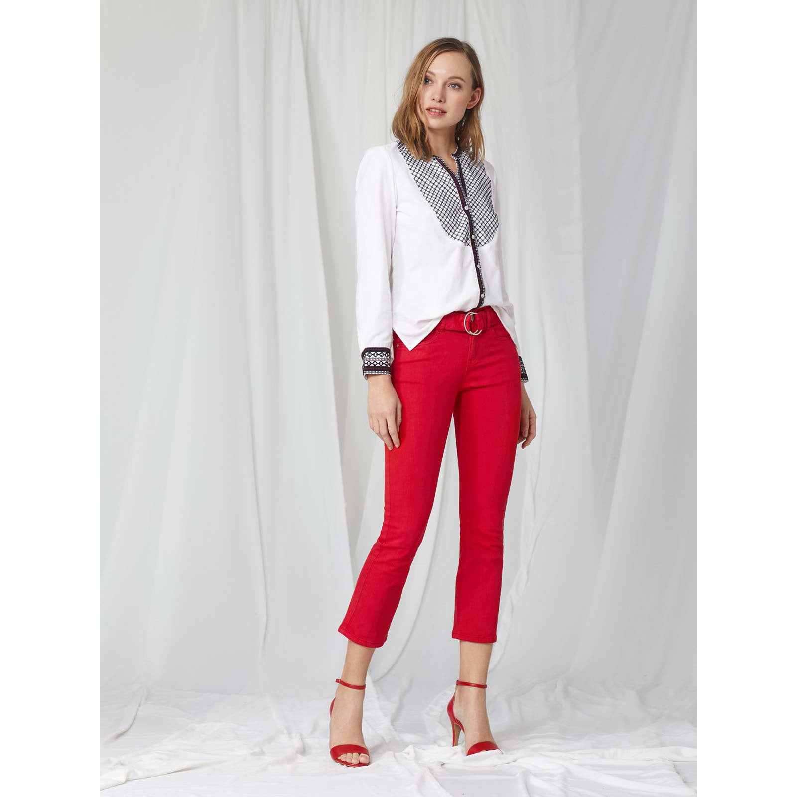 Pantalón cropped flare
