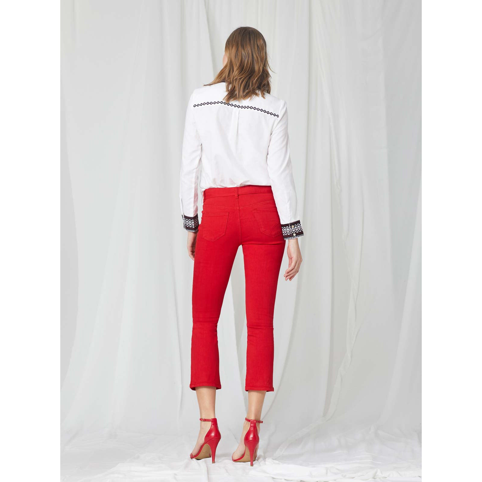 Pantalón cropped flare