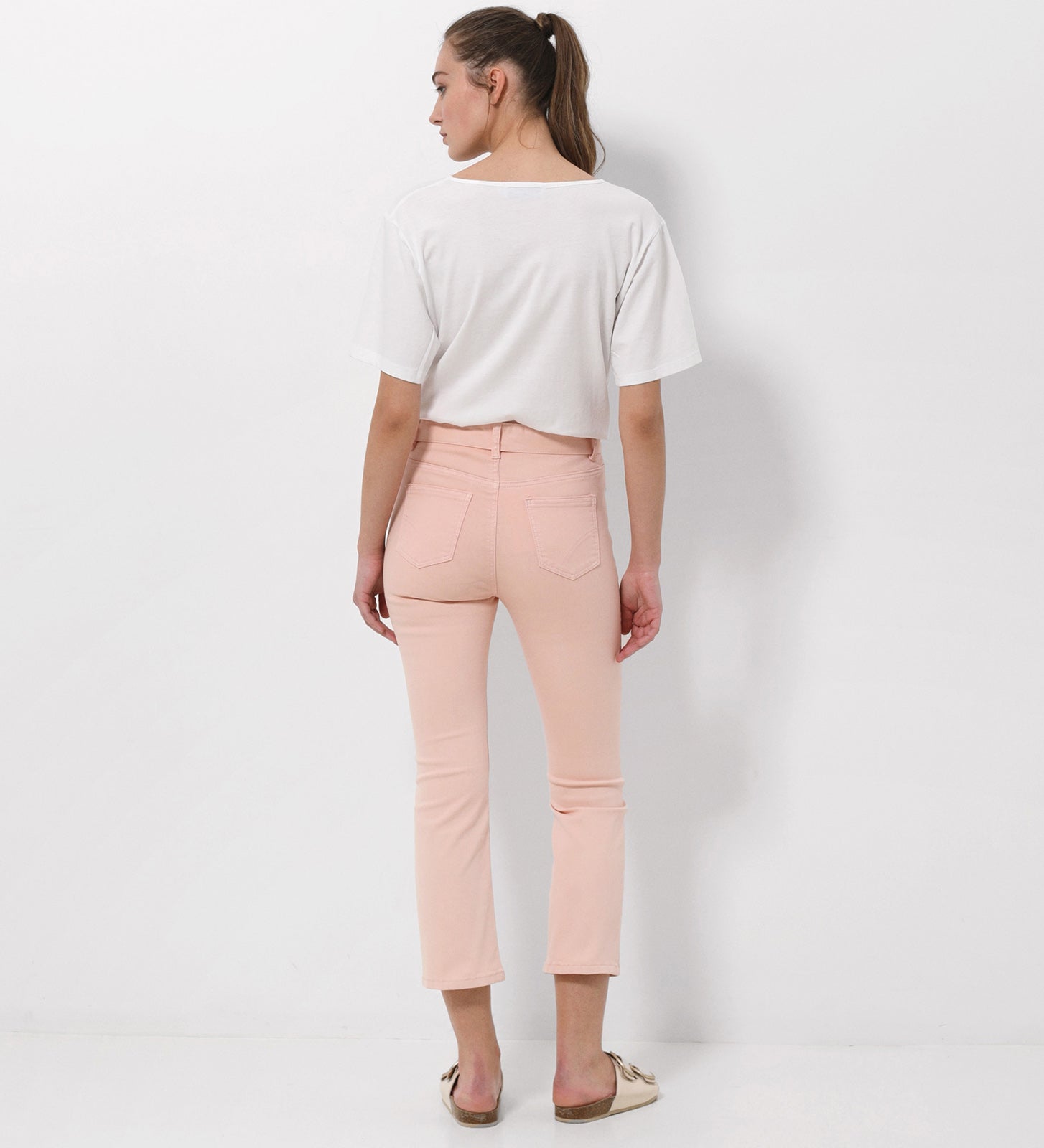 Pantalón cropped flare