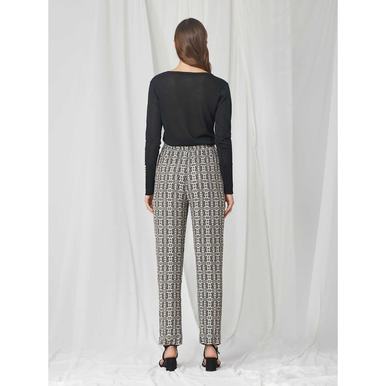 Pantalón fluido estampado étnico