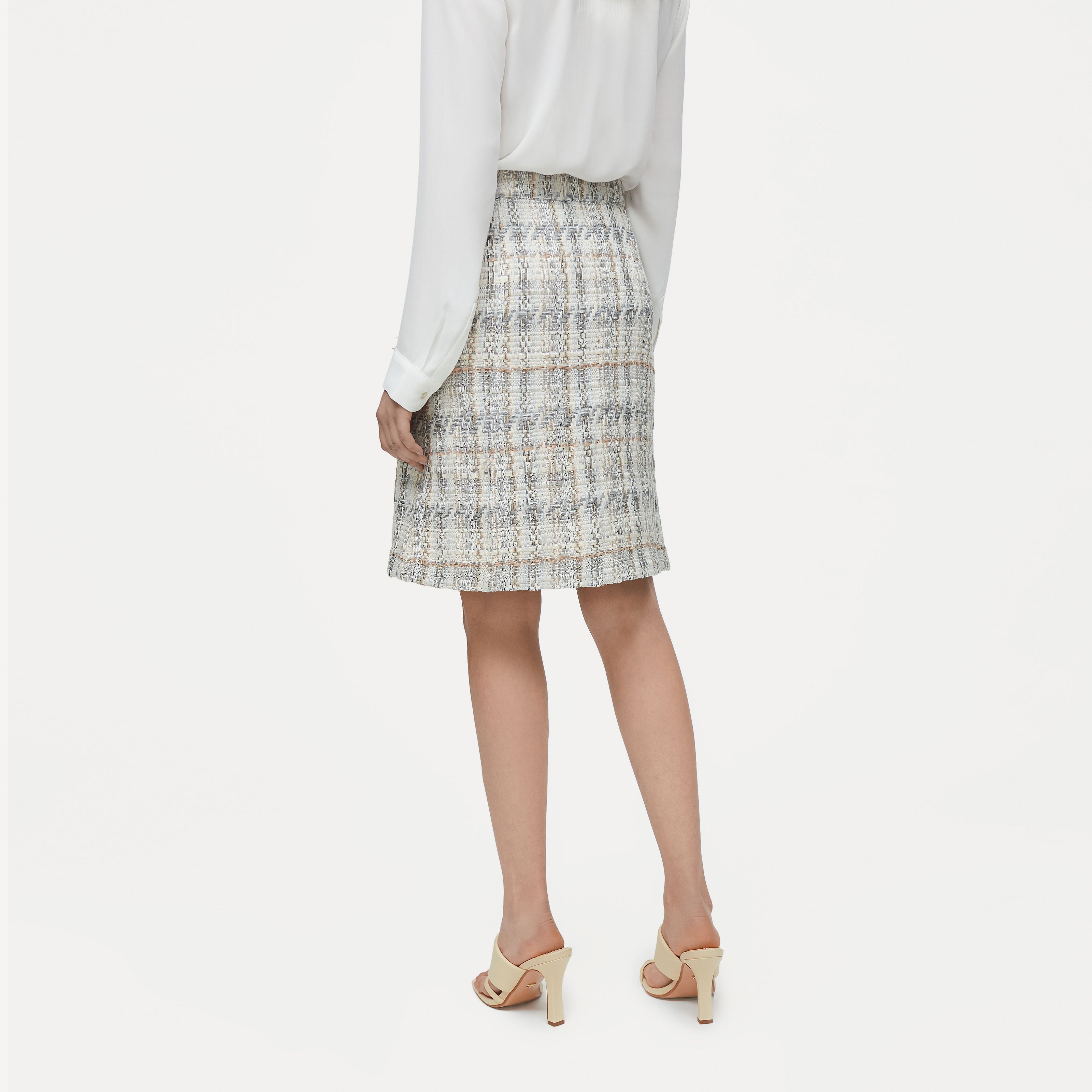 Falda tweed campana