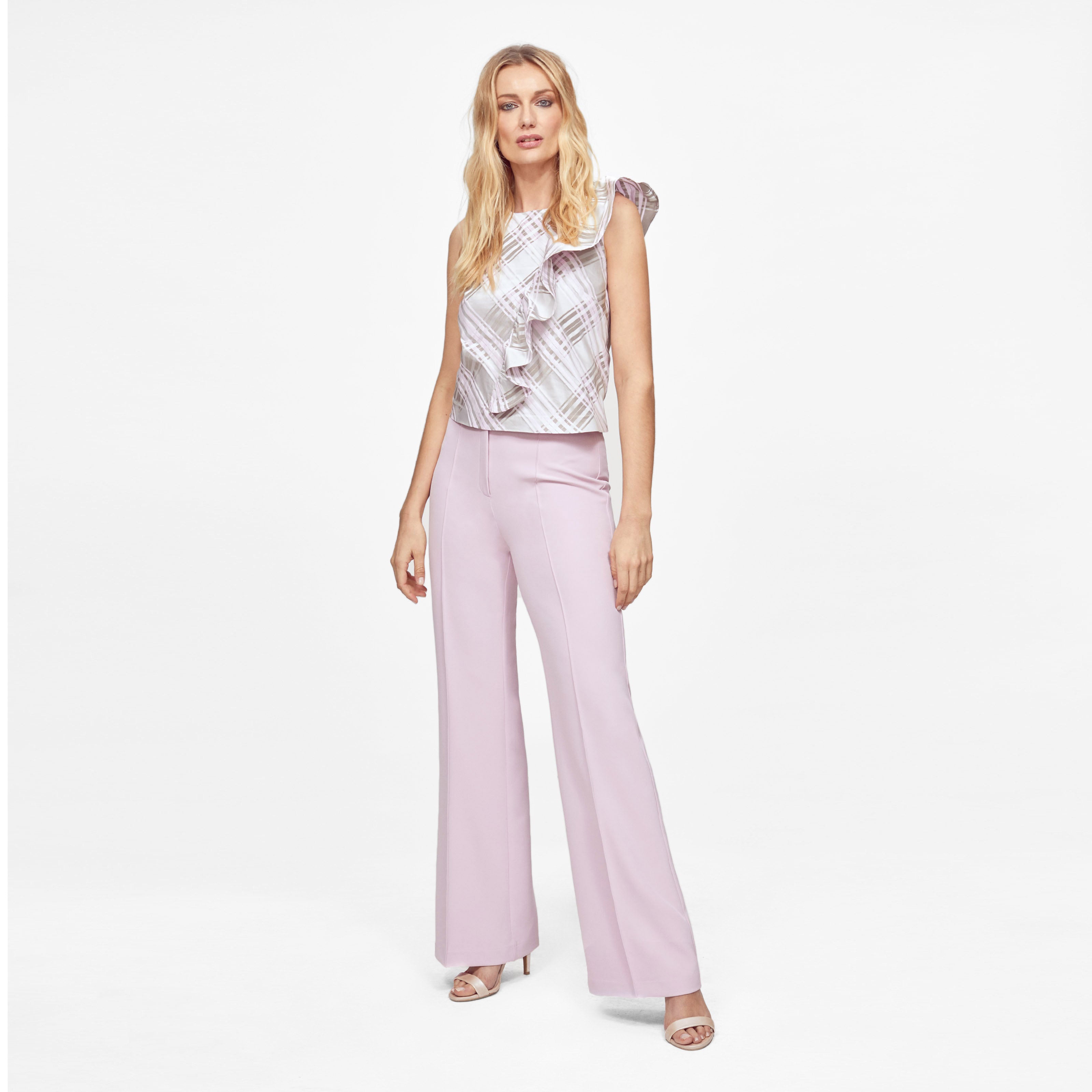 Top de jacquard con volante