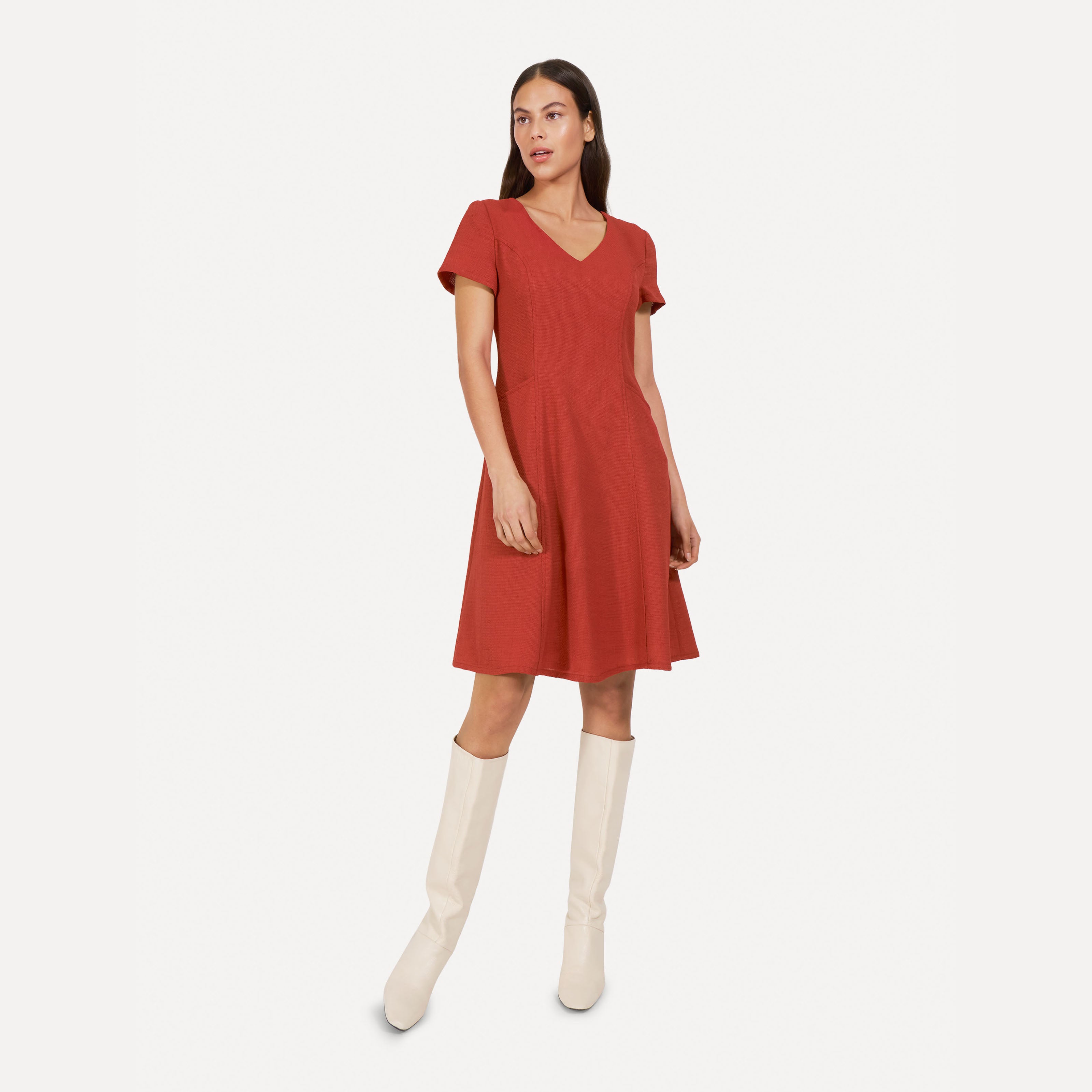 Vestido corto escote V