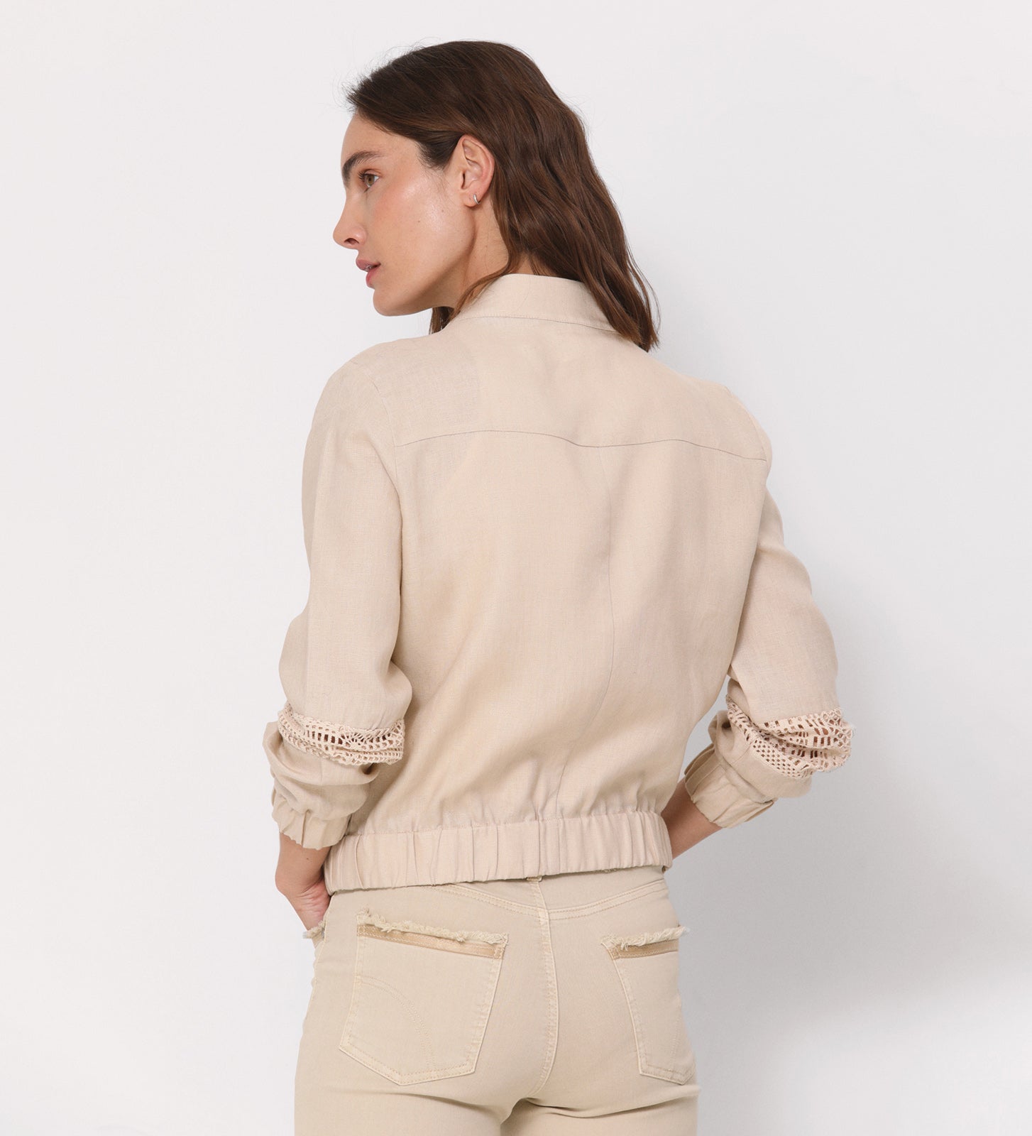 Chaqueta lino crochet