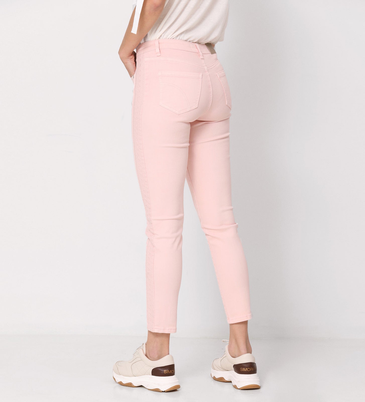 Pantalón largo bordado