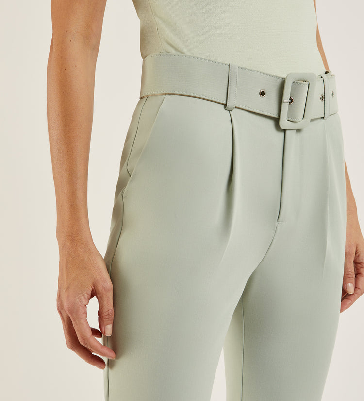 Pantalón pinzas cinturón