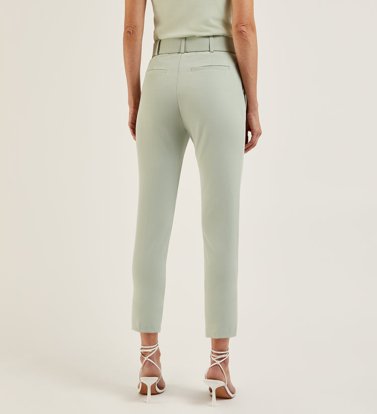 Pantalón pinzas cinturón
