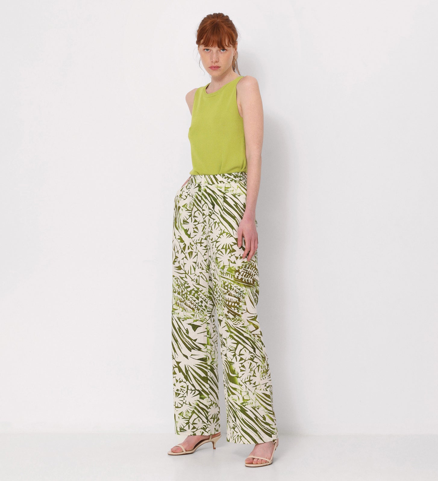 Pantalón ancho estampado