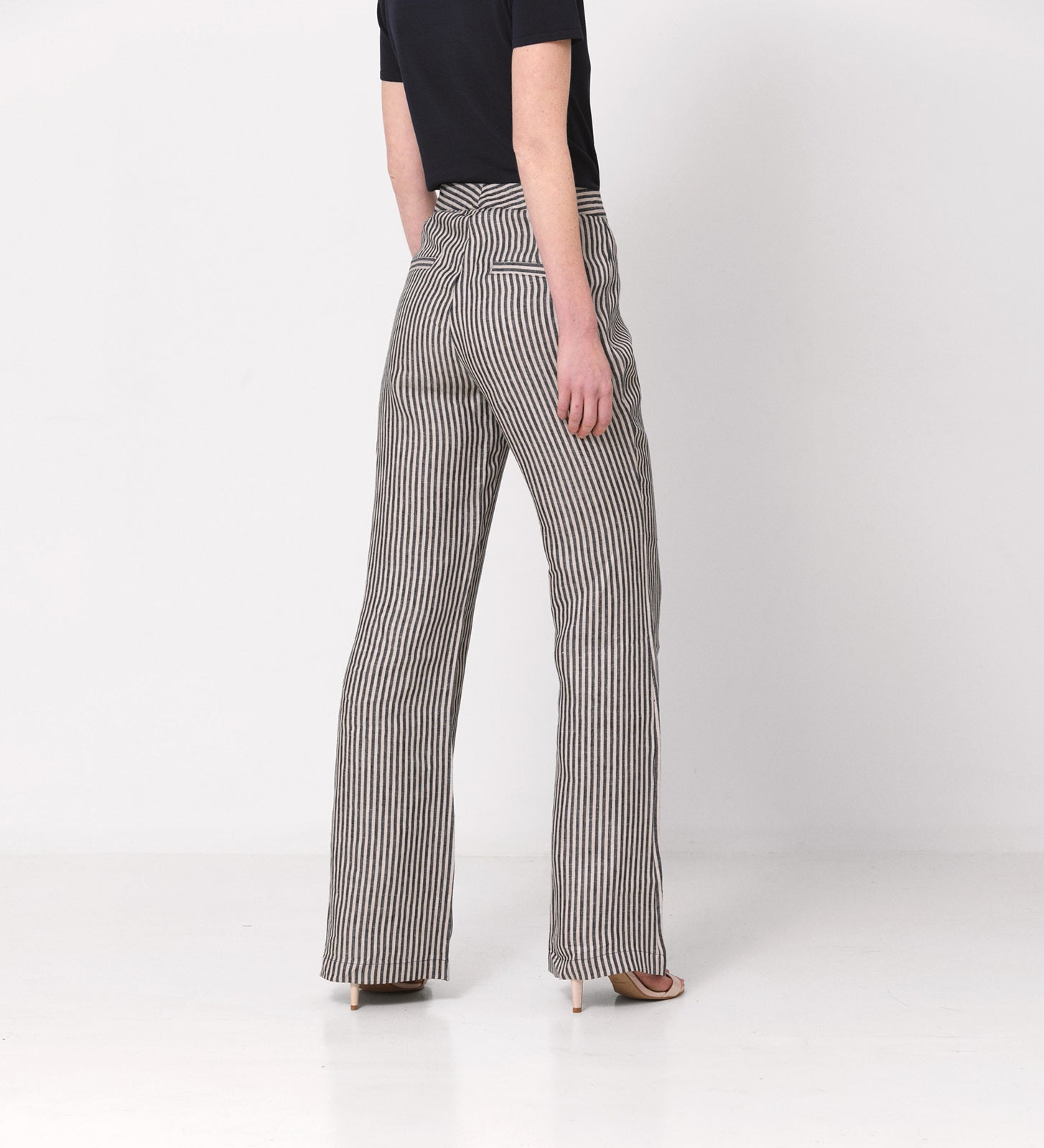Pantalón lino rayas