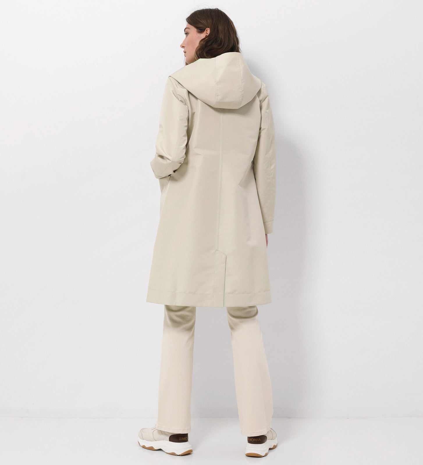Trench reversible