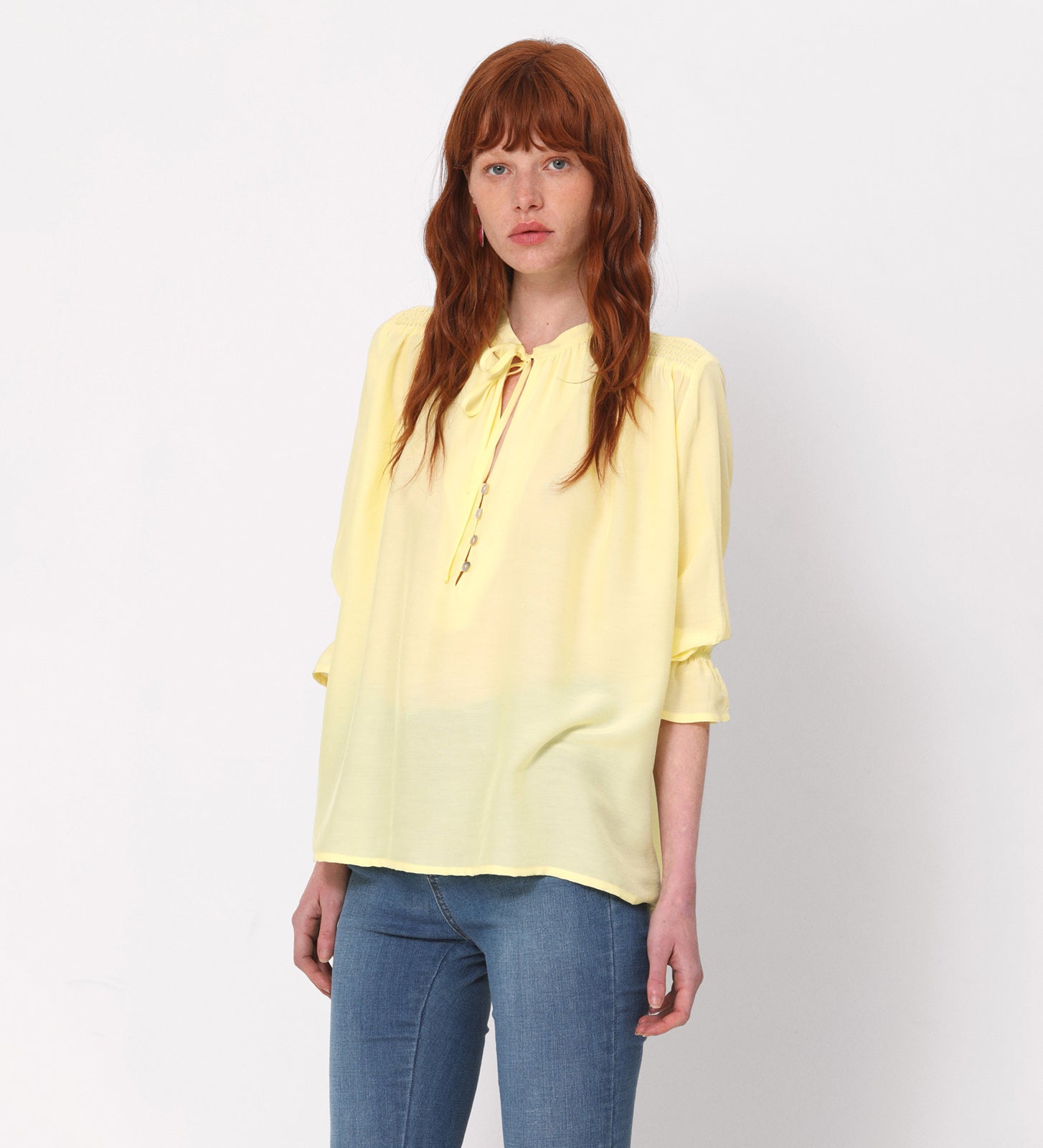 Blusa fruncido hombro