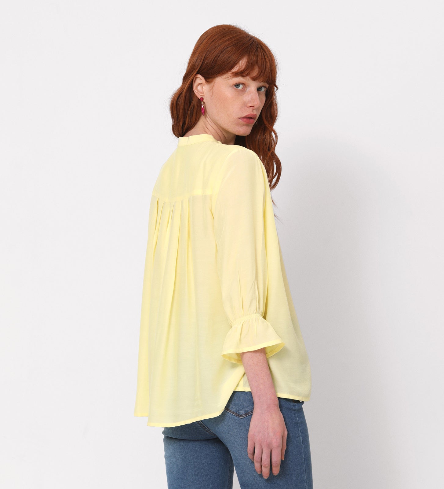 Blusa fruncido hombro