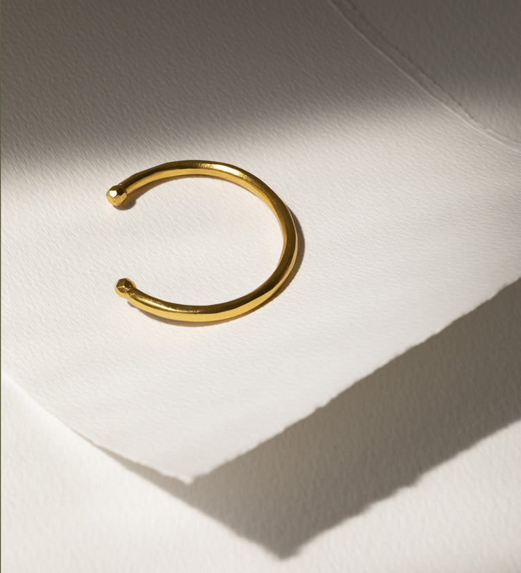 Brazalete rígido étnico