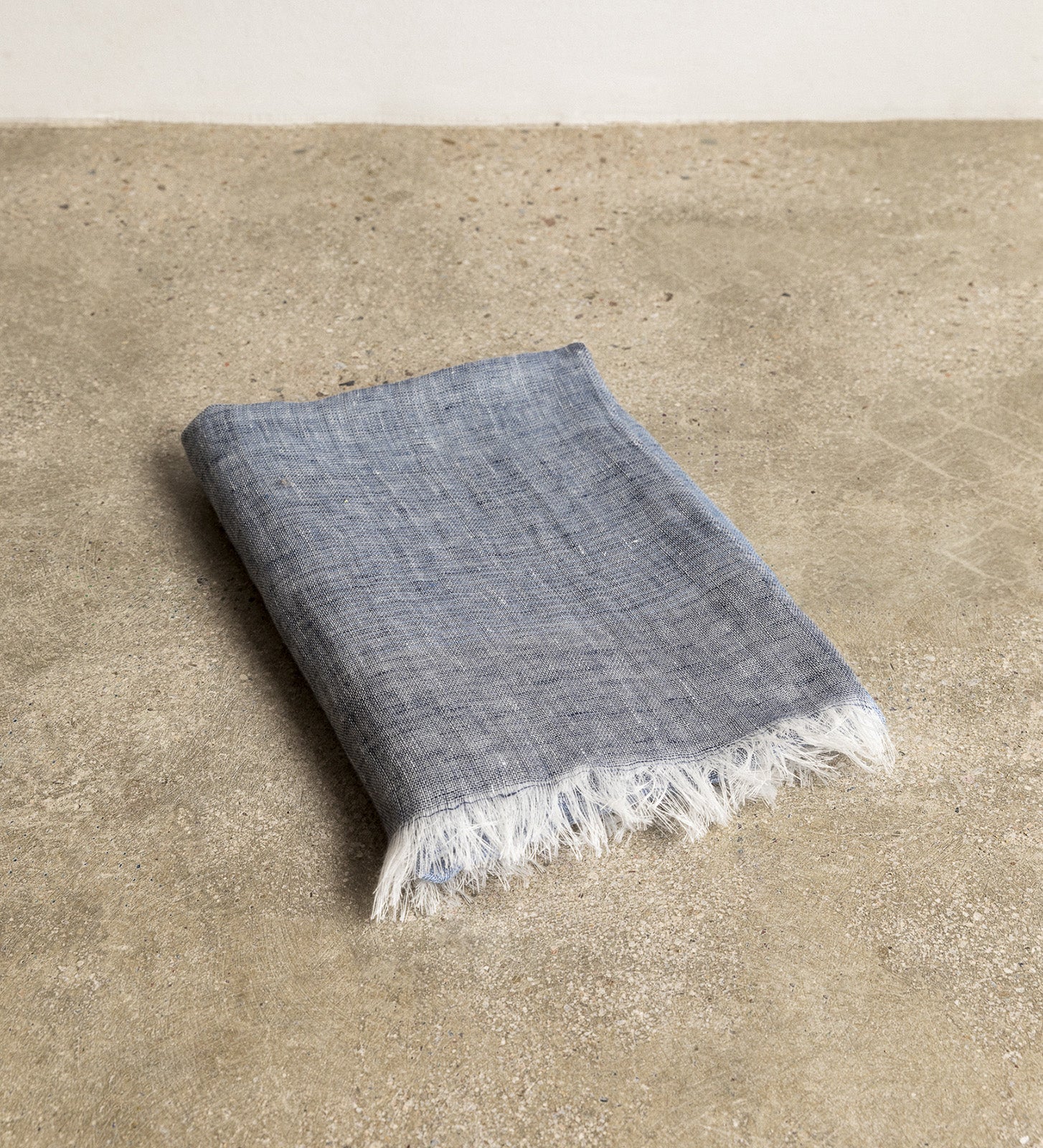 Gradient linen foulard