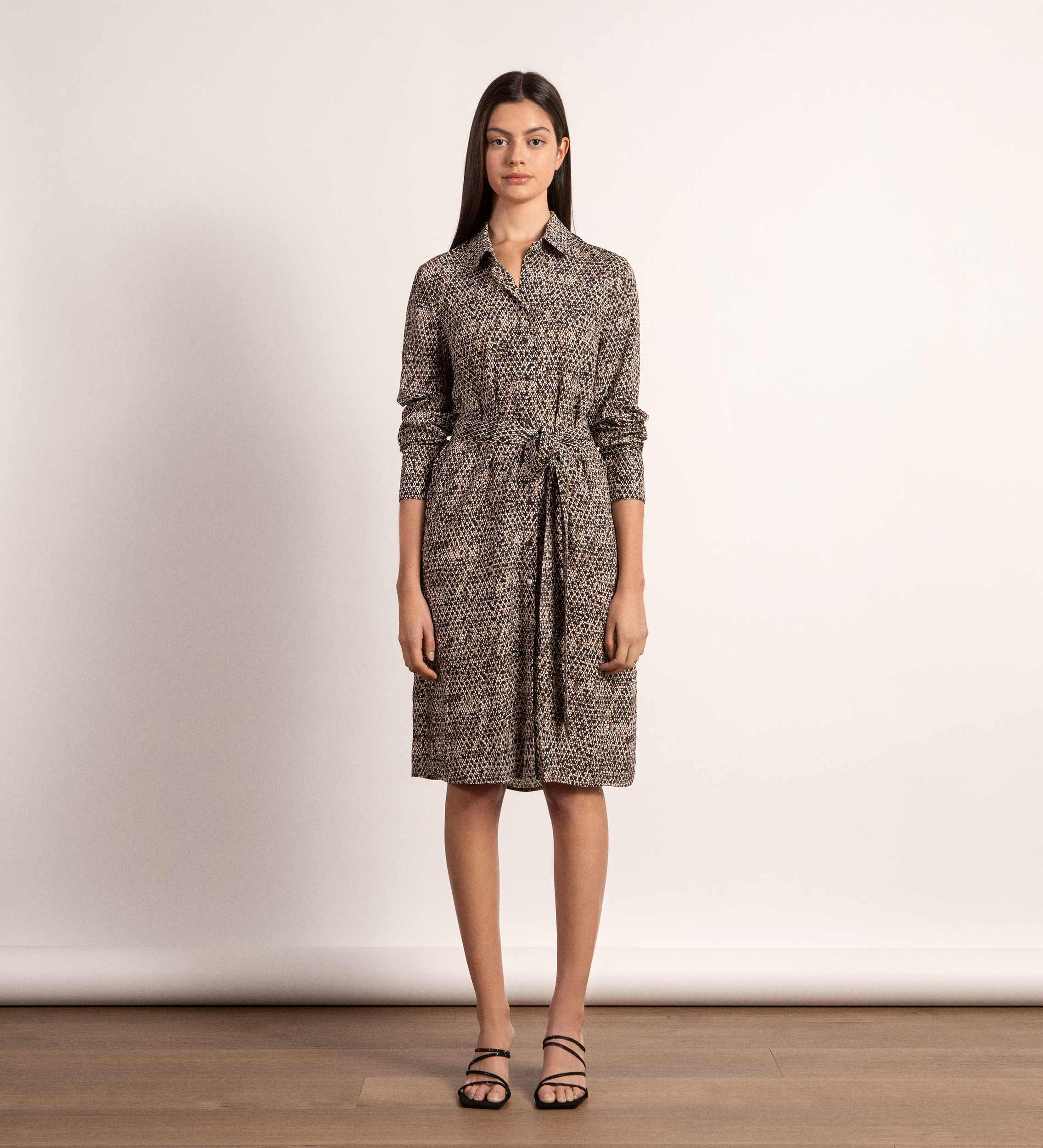Robe chemise ceinturée