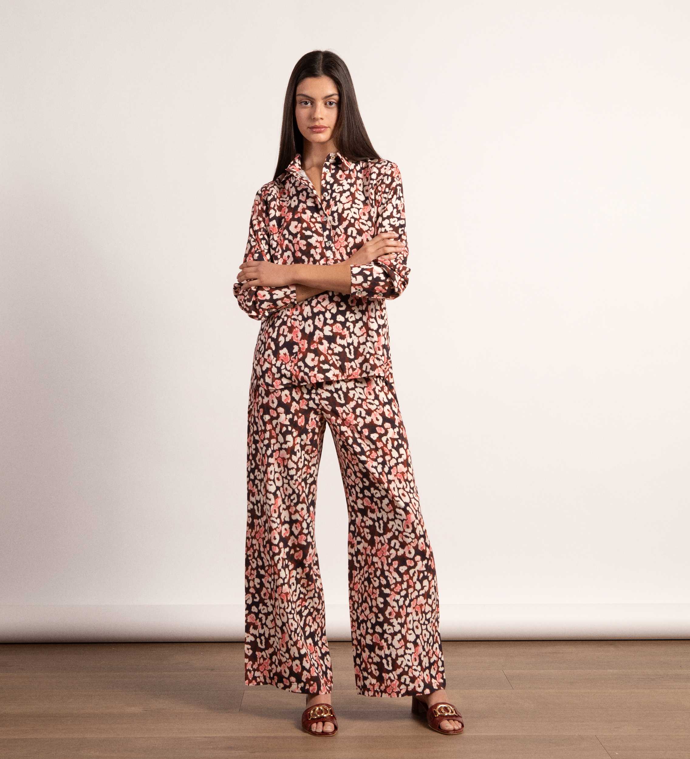 Flowy cropped trousers