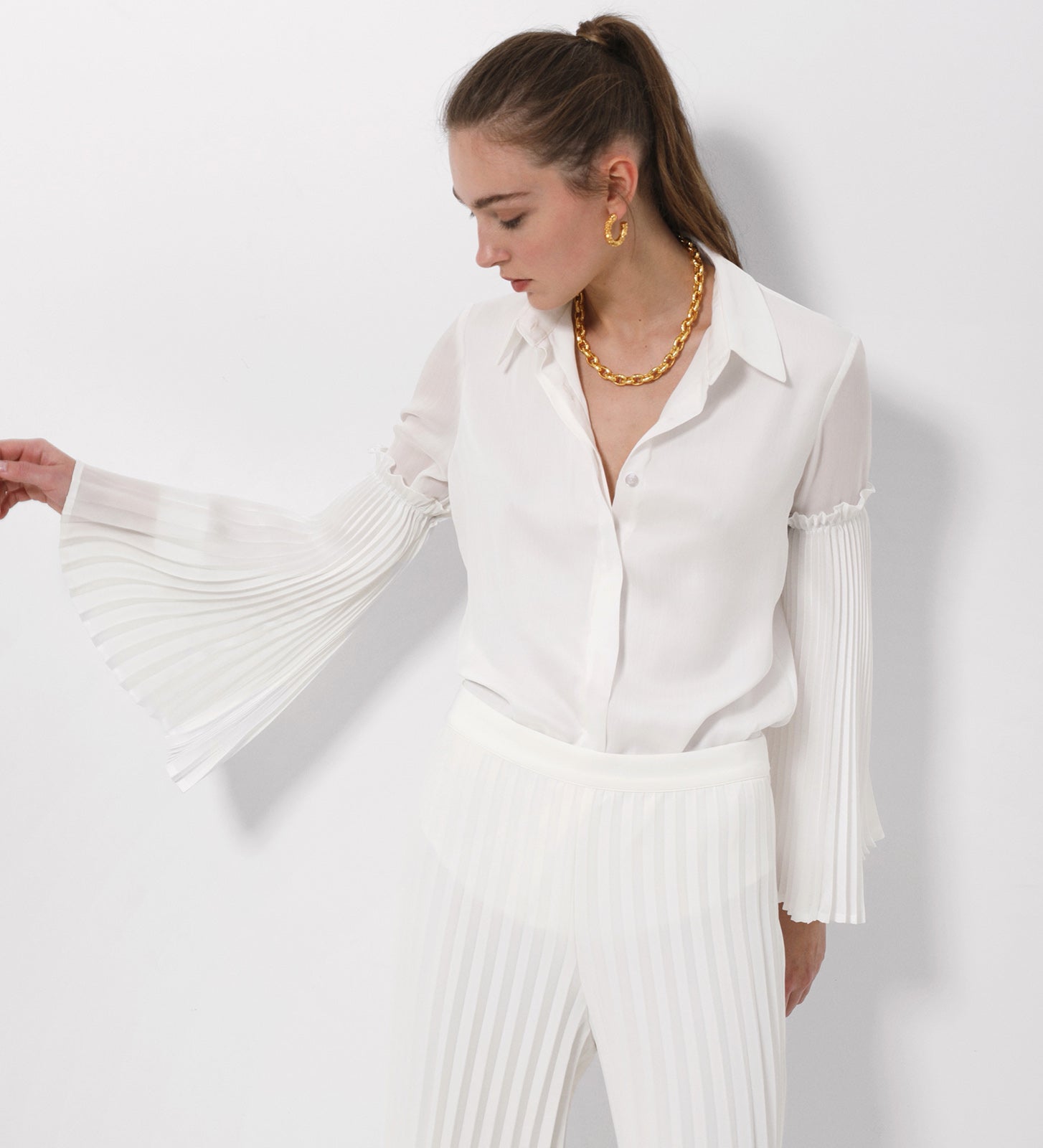 pleated sleeves