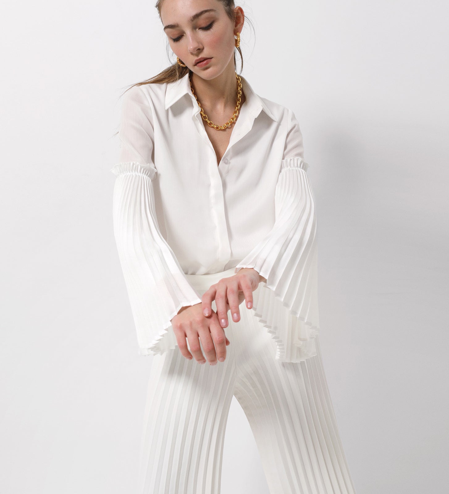 pleated sleeves