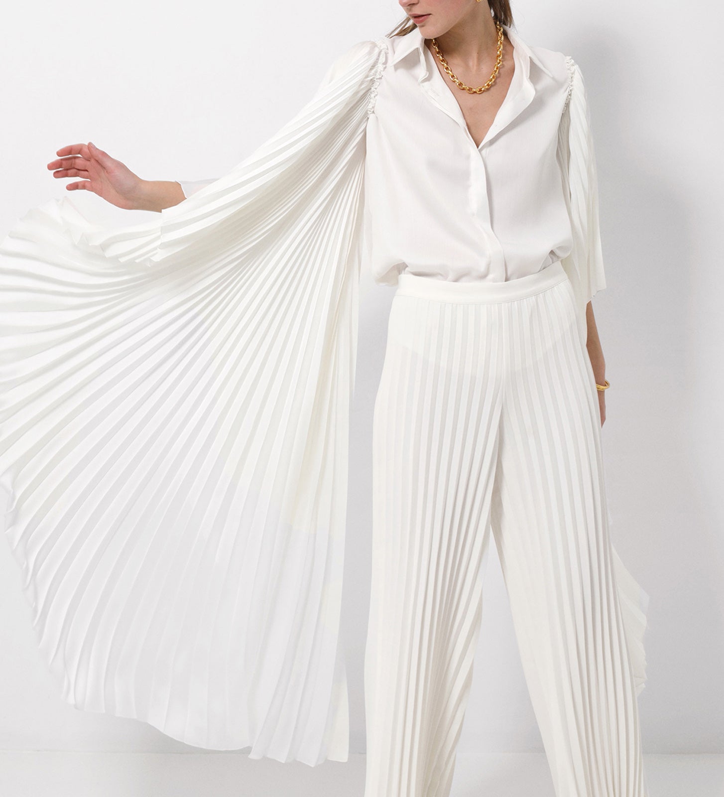 pleated sleeves