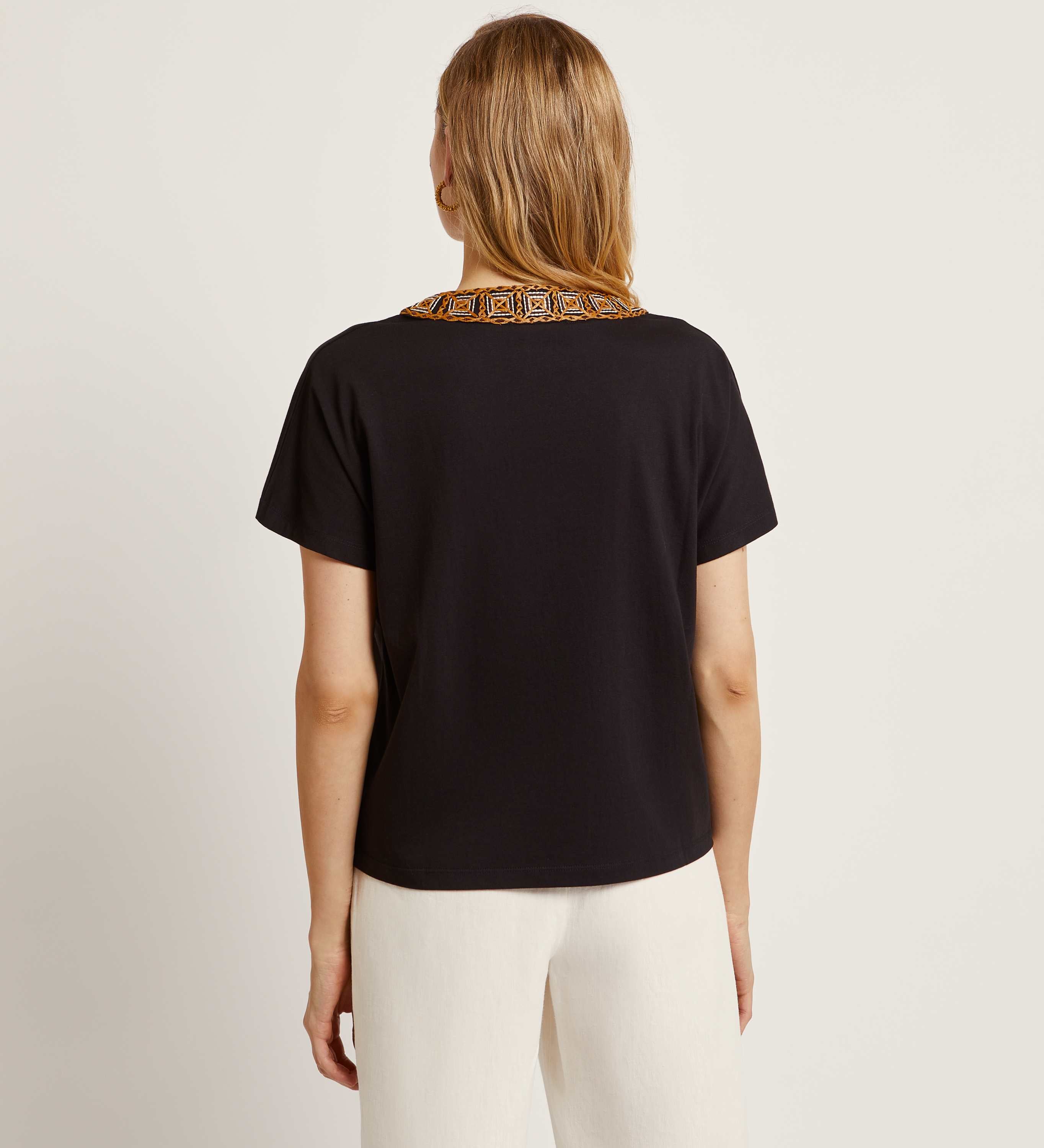 Camiseta manga corta bordado