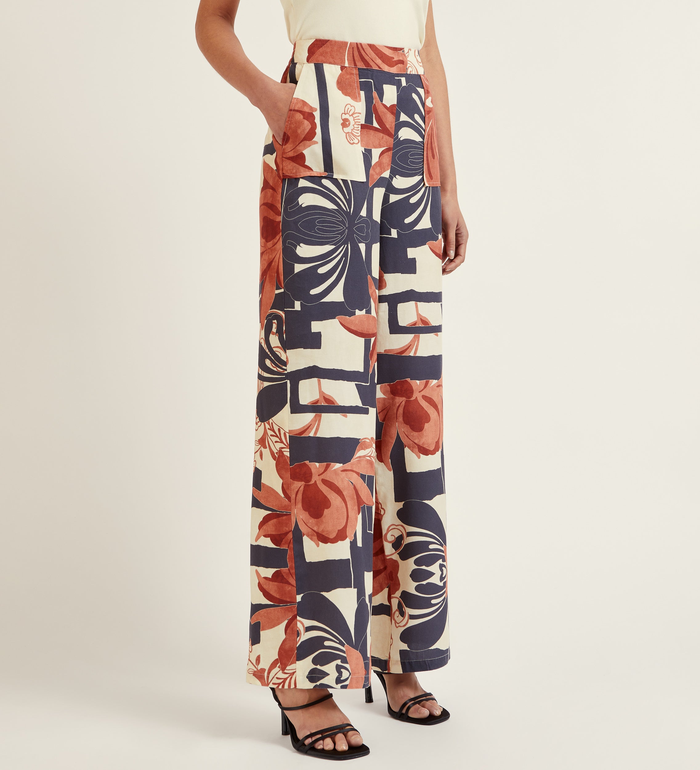 Flowy printed linen trousers