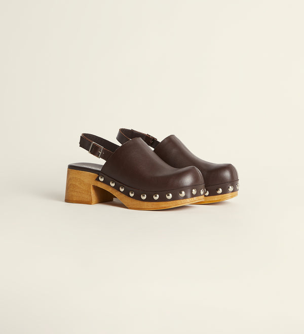 leather clog
