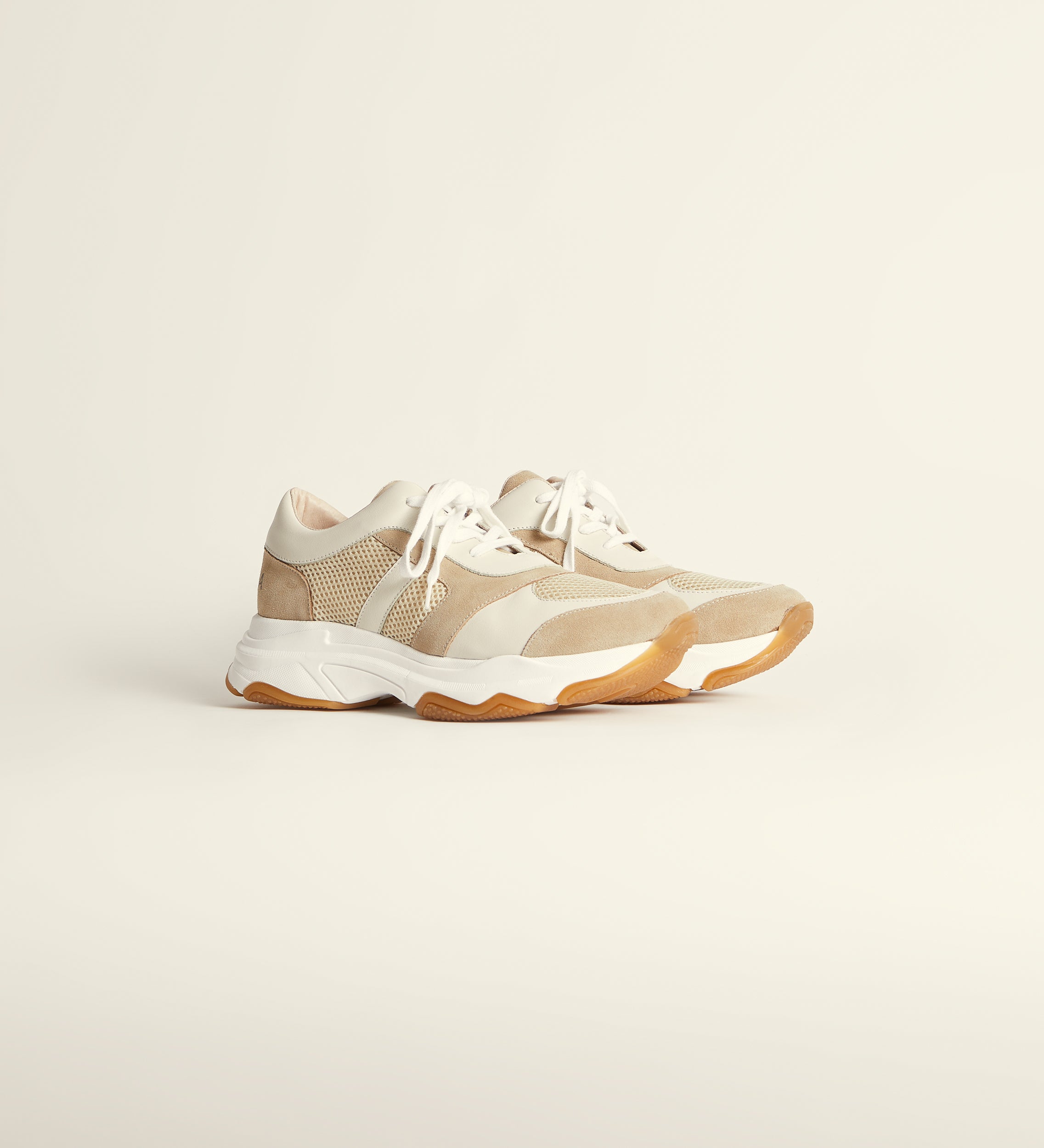 chaussures de sport en cuir